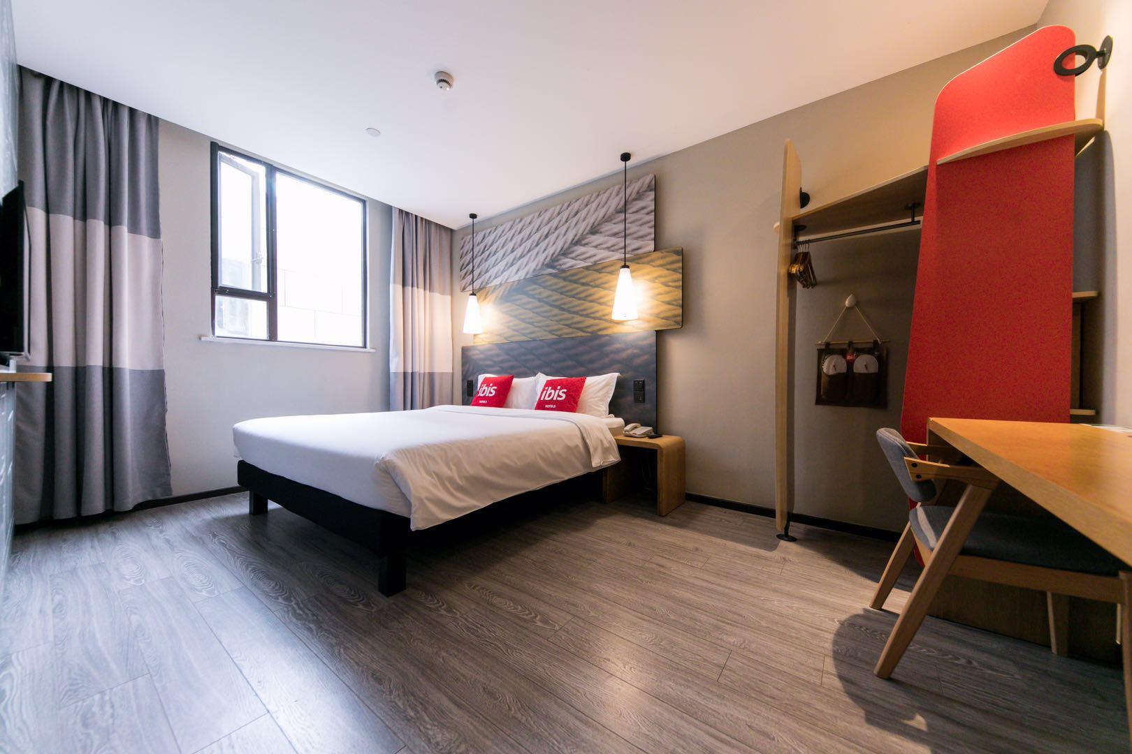 Ibis Shanghai Gubei Exterior photo